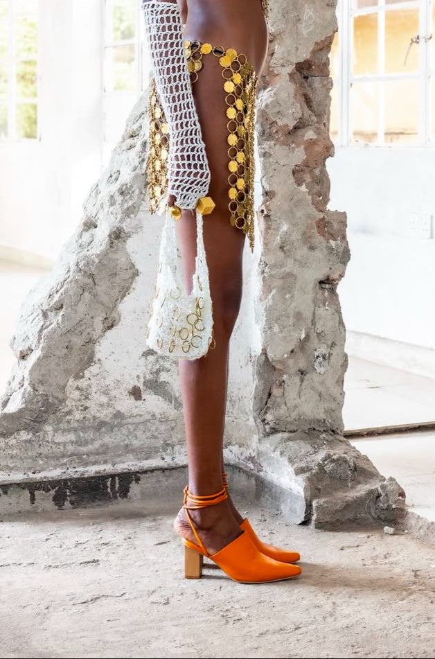 IAMISIGO SS26 POINTED ANKLE TIE MULES